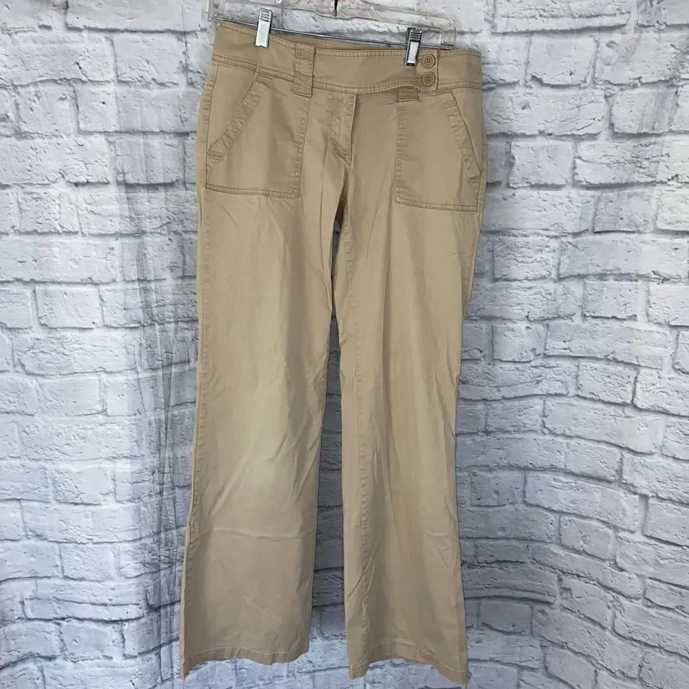 New York & Co Manhattan cotton blend flare leg chino sz 4 women